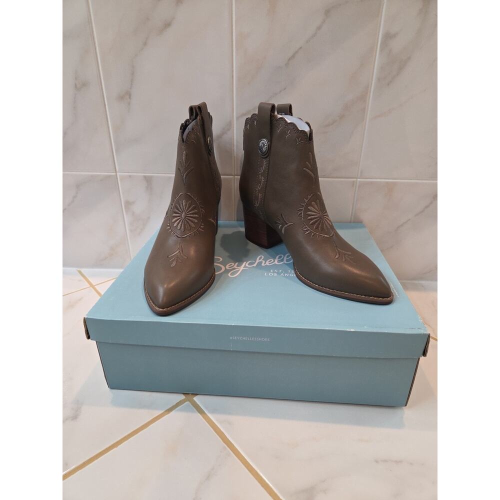 Seychelles Habitat Gray Leather Western Style Ankle Boots Women's 8.5